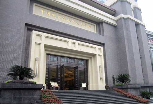 ��ǰ��������W(w��ng)ӛ�ߺ͏���Փ���W(w��ng)�ѽM�ɵġ����Қvʷӛ�����ѿ���(zh��n)Ӣ�ҡ���ӣ��ؑcվ��С����������Ї������h�ɚvʷ����^���^��