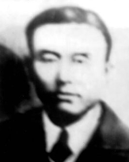 ��h(yu��n)��1902�ꡪ��1938�꣩�M�壬 ԭ���w�sɽ�������w�������|��ʡ����Ж|����ˡ���·܊����߅܊�^(q��)����܊�օ^(q��)˾��T��1931�ꡰ��һ�ˡ���׃���������˖|����������(li��n)܊��1938��4��5�������h�M����ǲ��������߅�^(q��)�I(l��ng)��(d��o)���ն������·������܊�e��(d��ng)���(du��)����ʮһ�Γ�֧�(du��)��˾��T��1938��10����Ѯ����ָ�]���(du��)����?q��)O���ĵ��ϳ����w�����ڑ�(zh��n)���У�ؓ(f��)���������ڔ��˵�厵���ǰ�����x�CȻ����(ji��n)ؑ������1938��12��14�Չ��Ҡ�����2014��9��1��������������һ����������Ӣ�ҡ�