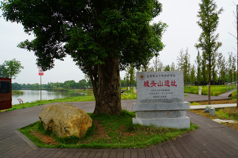 ���^ɽ�zַ�������H���Ї��������l(f��)�F(xi��n)��������硢��������������(n��i)�����S���Ĺų�ַ��߀�����u(p��ng)���Ї�����ʮ���°l(f��)�F(xi��n)���Ї�20���o(j��)100��(g��)���Ŵ�l(f��)�F(xi��n)֮һ�����zӰ����־�ۣ�