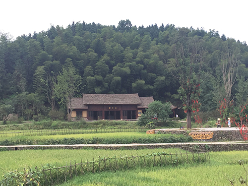 �Ї��һ�Դ���^(q��)����@�����cɽˮ��Ȼһ�w��