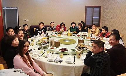 ���İ�̎�����l(xi��ng)���ҵļ��l(xi��ng)�������ھW(w��ng)���´����L���������(sh��)�������Ը��صľW(w��ng)��ͨ�^�R�^�����ֺ�΢ҕ�lӛ����Լ��ڼ��l(xi��ng)����Ҋ���У��@Щƽ���Ľ�����������֟o���B͸������Đ������^��ÿһ�c΢С��׃�������ǰl(f��)�����l(xi��ng)�H��߅�Ĵ��������ܽo�l(xi��ng)�H���������ī@�ø����͌��Լ����l(xi��ng)���Ժ����M�㡭��Ԕ���� 