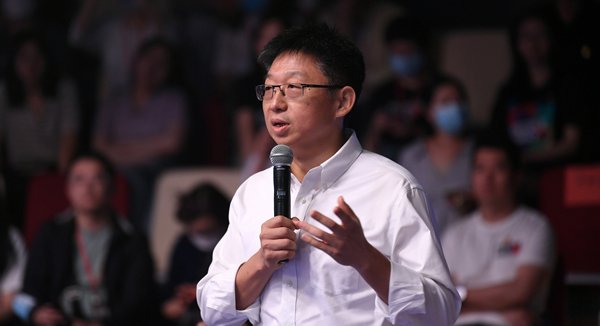 �ڶ���ح�乾�Ļ��Ƽ����޹�˾�hί��ӛ�������L������(j��ng)�� ���