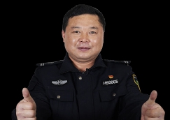 全國(guó)人大代表、黃山“守松人”