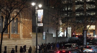 紐約:在暮色中等待晚餐