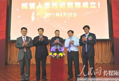 �H������s�|����